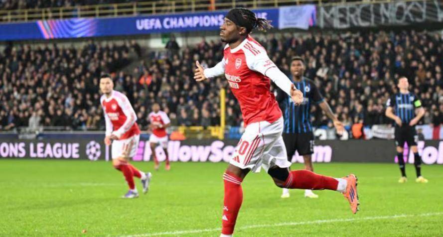 豪取6连胜!阿森纳一只脚进欧冠16强,穆里尼奥神了:2-0战胜意甲冠军